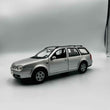 Load image into Gallery viewer, WELLY VOLKSWAGEN GOLF VARIANT 2001 1/24scale