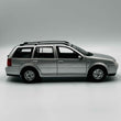 Load image into Gallery viewer, WELLY VOLKSWAGEN GOLF VARIANT 2001 1/24scale