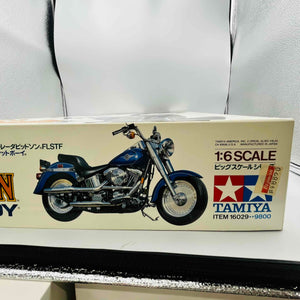 TAMIYA 1/6 Motorcycle Series No. 29 Harley Davidson FLSTF Fat Boy Plastic Model 16029