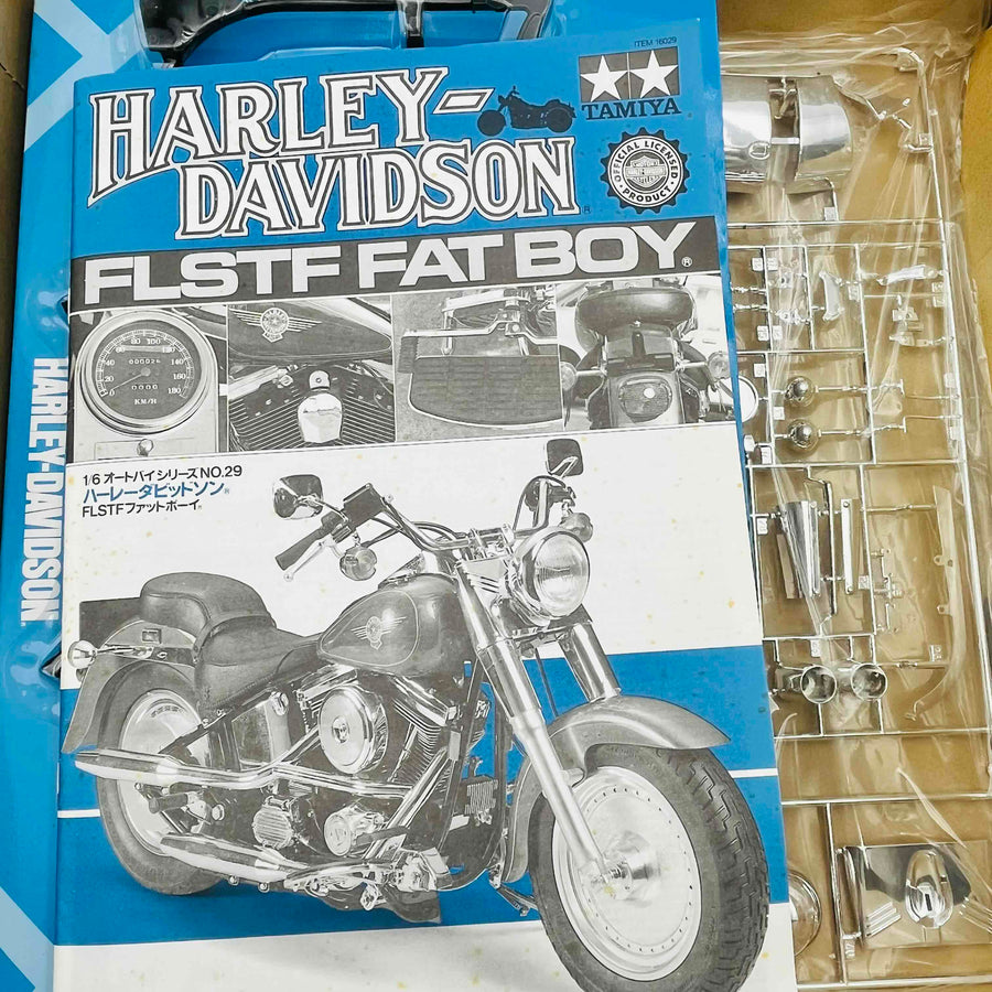 TAMIYA 1/6 Motorcycle Series No. 29 Harley Davidson FLSTF Fat Boy Plastic Model 16029