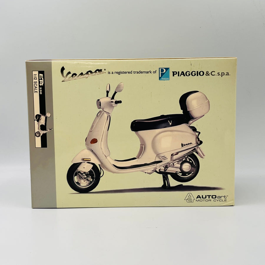 AUTOart MOTOR CYCLE 1/12Scale VESPA ET4 150(WHITE) 12511