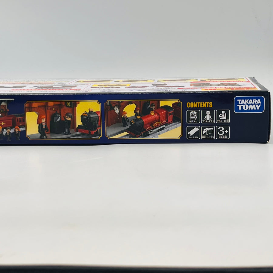 TAKARA TOMY Plarail Harry Potter Hogwarts Express