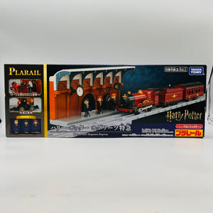 TAKARA TOMY Plarail Harry Potter Hogwarts Express