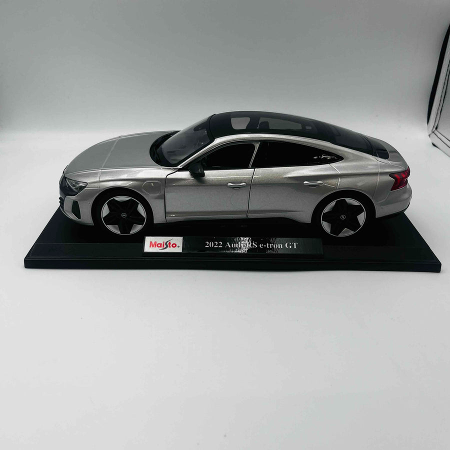 Maisto 1/18 Special Edition 2022 Audi RS e-tron GT ITEM 46629