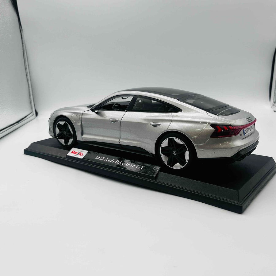 Maisto 1/18 Special Edition 2022 Audi RS e-tron GT ITEM 46629