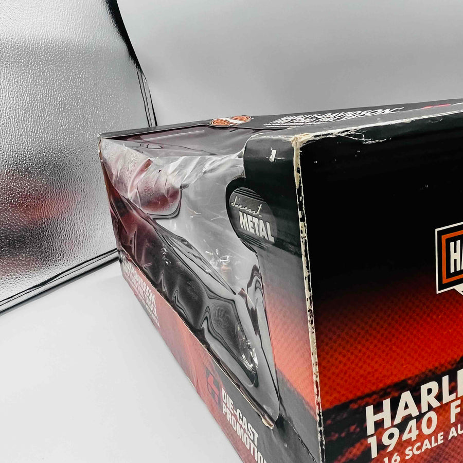 HARLEY-DAVIDSON 1940 FORD FIRE TRUCK 1/16scale LDP-77001-08 DIE-CAST