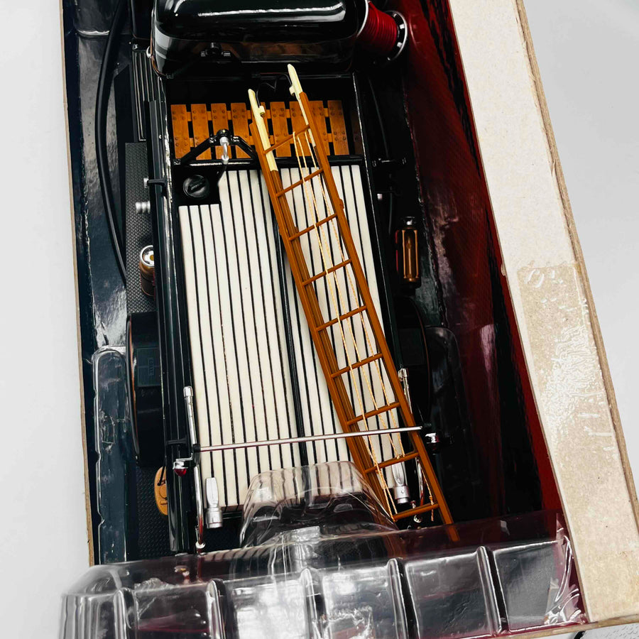 HARLEY-DAVIDSON 1940 FORD FIRE TRUCK 1/16scale LDP-77001-08 DIE-CAST