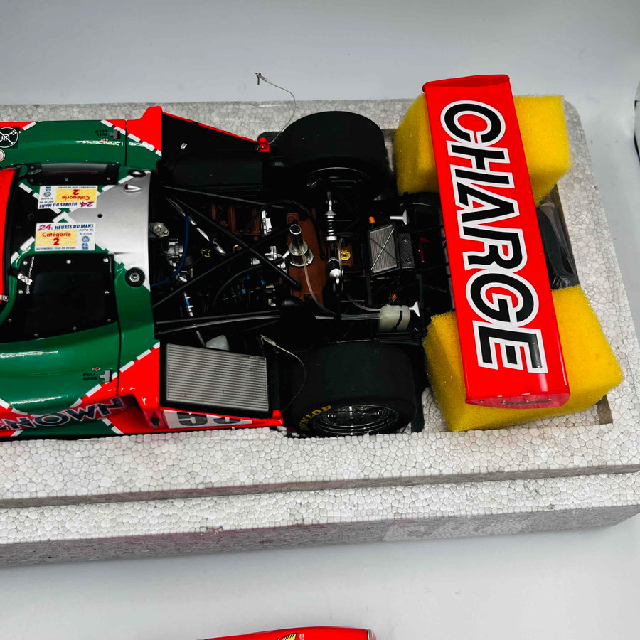 Autoart 1/18 MAZDA 787B LeMans Winner 1991 Paint cracked