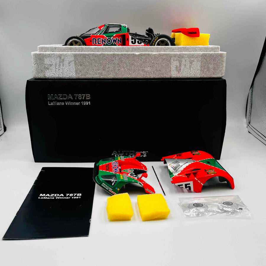 Autoart 1/18 MAZDA 787B LeMans Winner 1991 Paint cracked