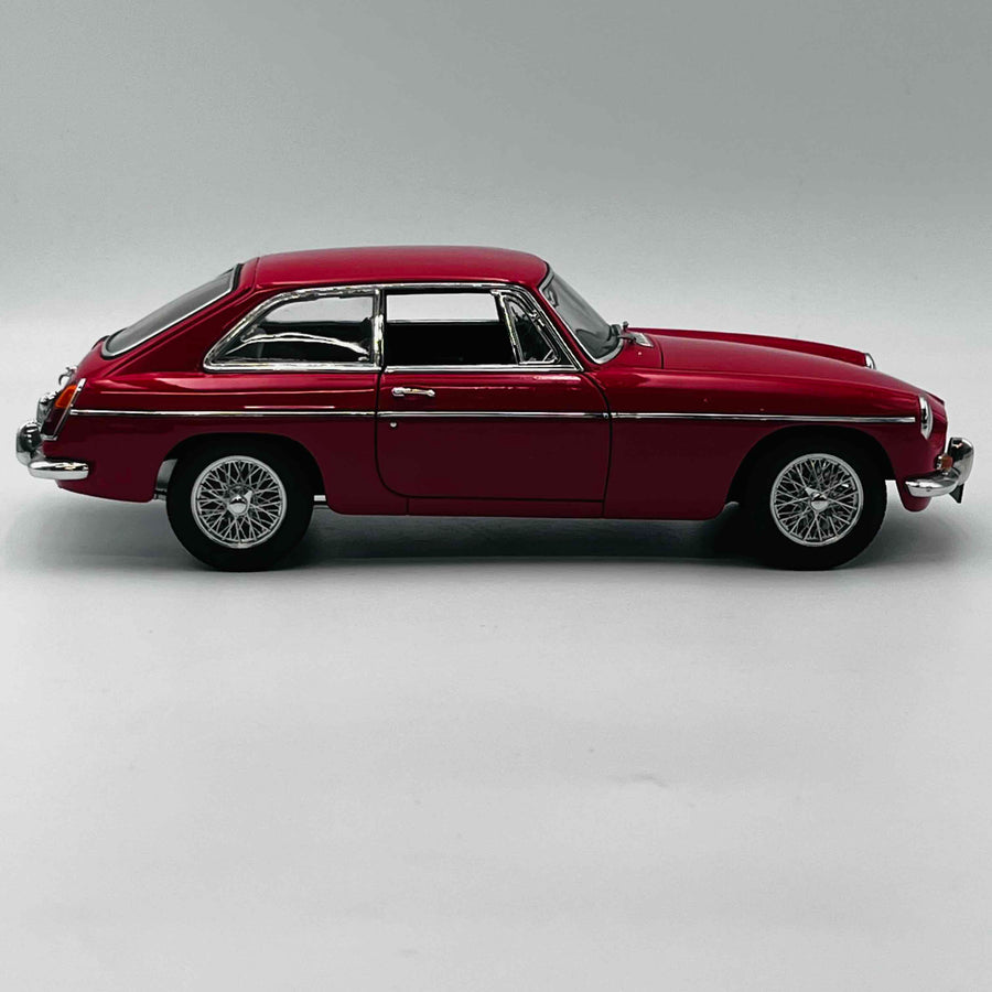 Autoart MILLENNIUM 1/18 MGB GT COUPE MKⅡ 76601