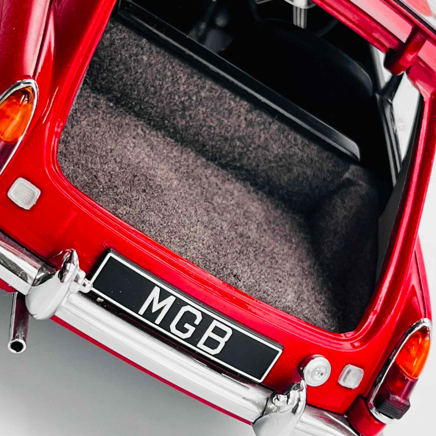 Autoart MILLENNIUM 1/18 MGB GT COUPE MKⅡ 76601