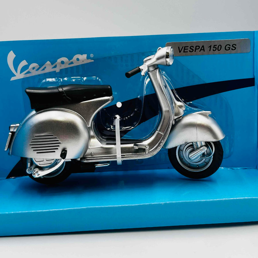 Vespa 150 GS Silver Metallic 1/12 Diecast Motorcycle Model NewRay