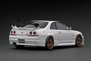 ignition model 1/18 Nissan Skyline GT-R (BCNR33) White IG2781