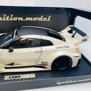 ignition model 1/18 LB-Silhouette WORKS GT Nissan 35GT-RR White IG2352